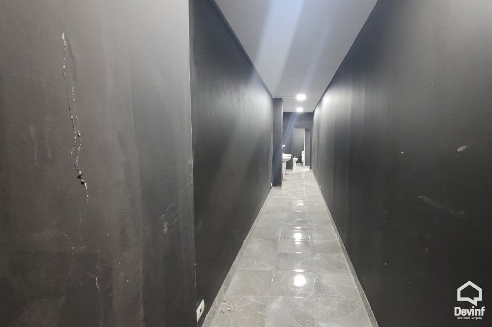 Tirane Qera Magazine Magazine/Showroom ne Autostraden Tirane-Durres magazine show room ekspozite