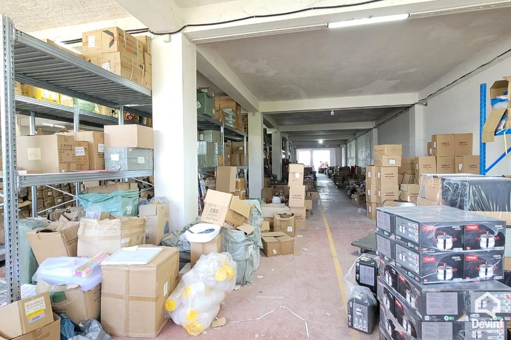 Tirane Qera Magazine Magazine/Showroom ne Autostraden Tirane-Durres magazine show room ekspozite