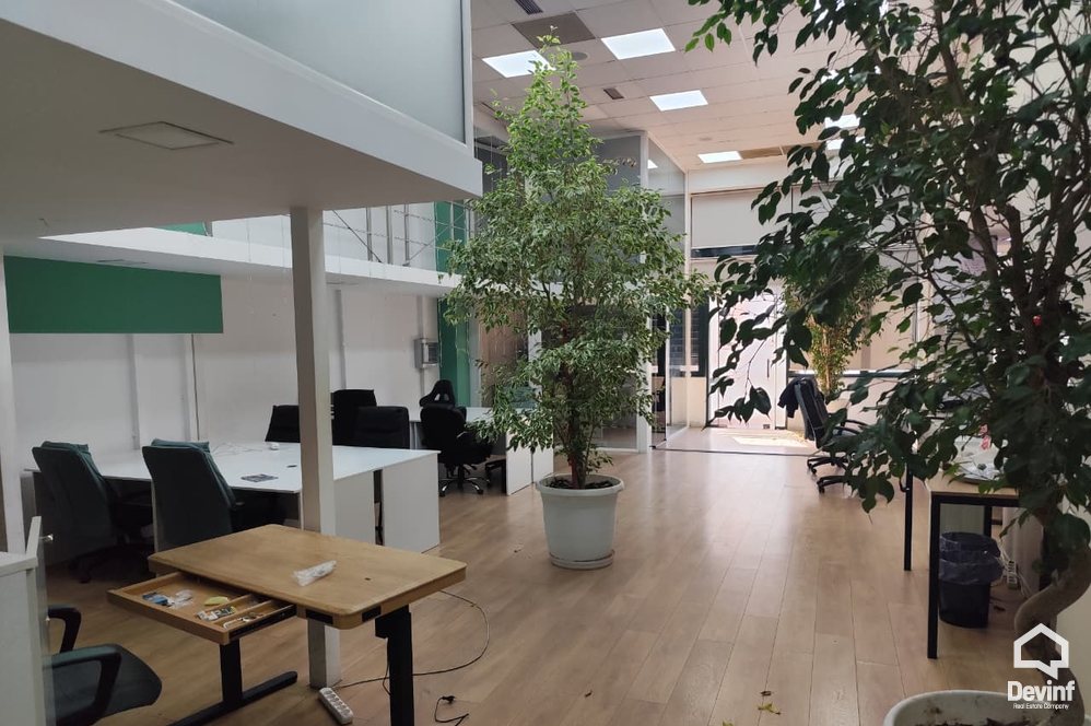 Tirane Qera Zyre Zyra ndodhet ne qender te Tiranes zyre dyqan spa qender estetike show room