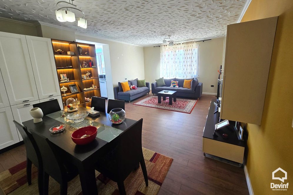 Tirane Qera Apartament 3+1 Apartament ne Rr. Myslym Shyri apartament