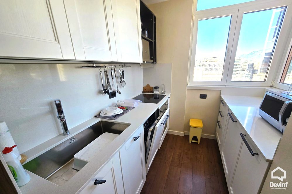 Tirane Qera Apartament 3+1 Apartament ne Rr. Myslym Shyri apartament