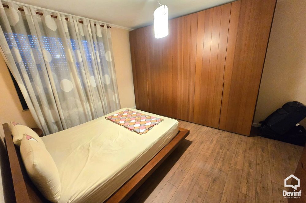 Tirane Qera Apartament 3+1 Apartament ne Rr. Myslym Shyri apartament