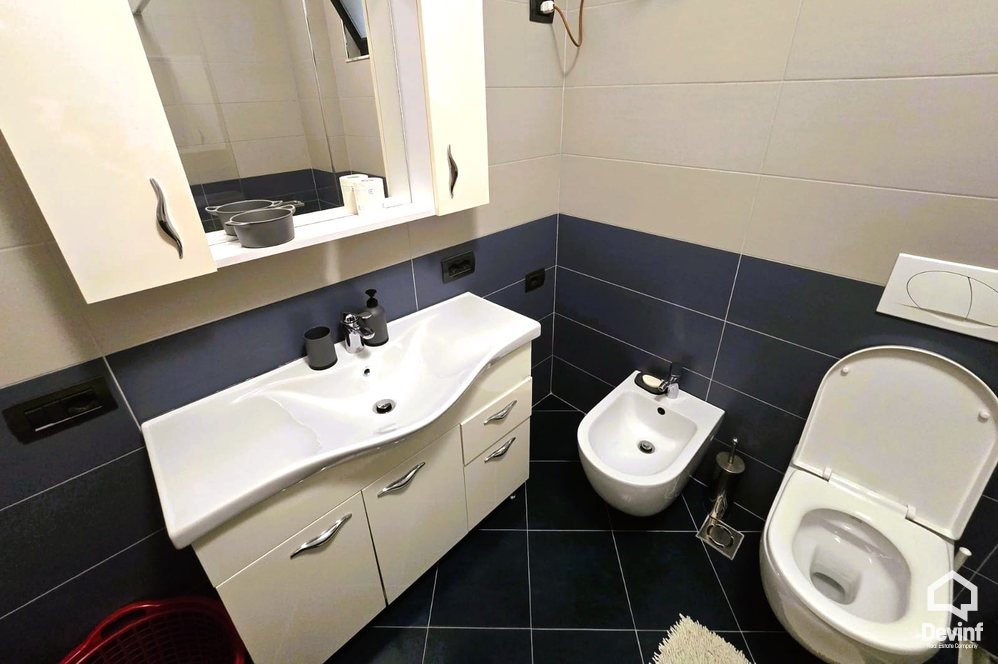 Tirane Qera Apartament 3+1 Apartament ne Rr. Myslym Shyri apartament