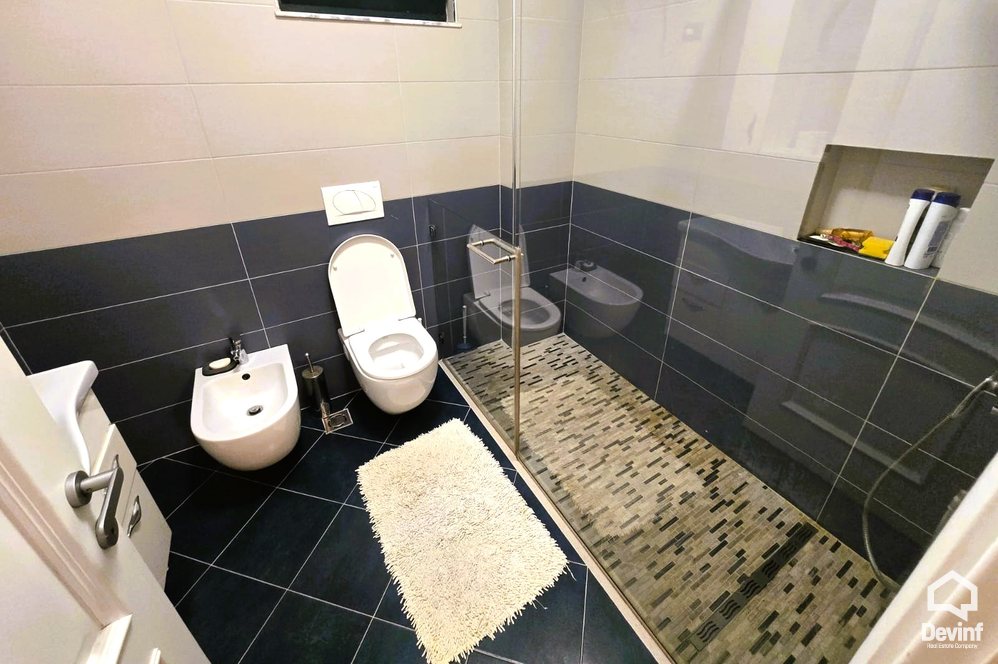 Tirane Qera Apartament 3+1 Apartament ne Rr. Myslym Shyri apartament