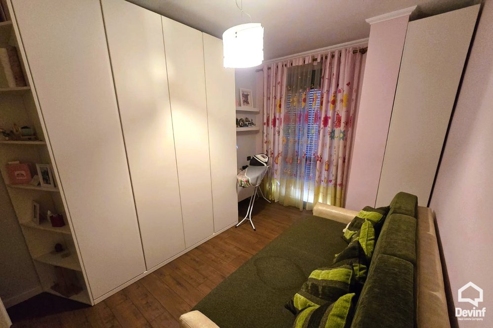 Tirane Qera Apartament 3+1 Apartament ne Rr. Myslym Shyri apartament