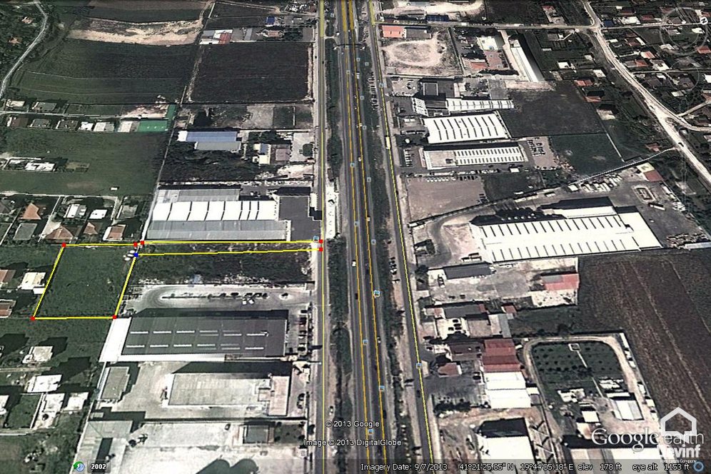 Tirane For Sale Land Tirana-Durres Highway, near the Citroen Albania, 6 Km from the center of Tirana Industrial Land