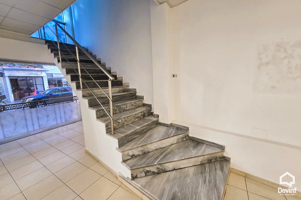 Tirane For Rent Multifunctional Building Commercial building located in Str. Myslym Shyri Office klinike dentare qender estetike Multifunctional Building klinike