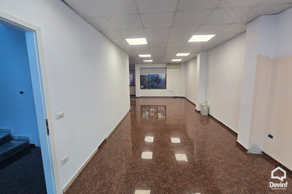 Tirane For Rent Multifunctional Building Commercial building located in Str. Myslym Shyri Office klinike dentare qender estetike Multifunctional Building klinike