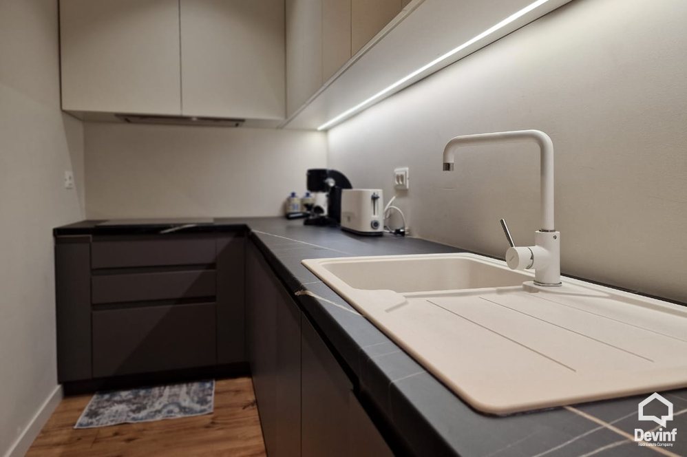 Tirane Qera Apartament 1+1 Rruga Themistokli Germenji, pallati Ambasador 1 prane Radio Televizionit Shqiptar apartament