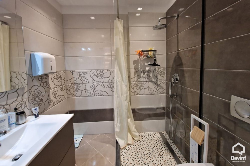 Tirane Qera Apartament 1+1 Rruga Themistokli Germenji, pallati Ambasador 1 prane Radio Televizionit Shqiptar apartament