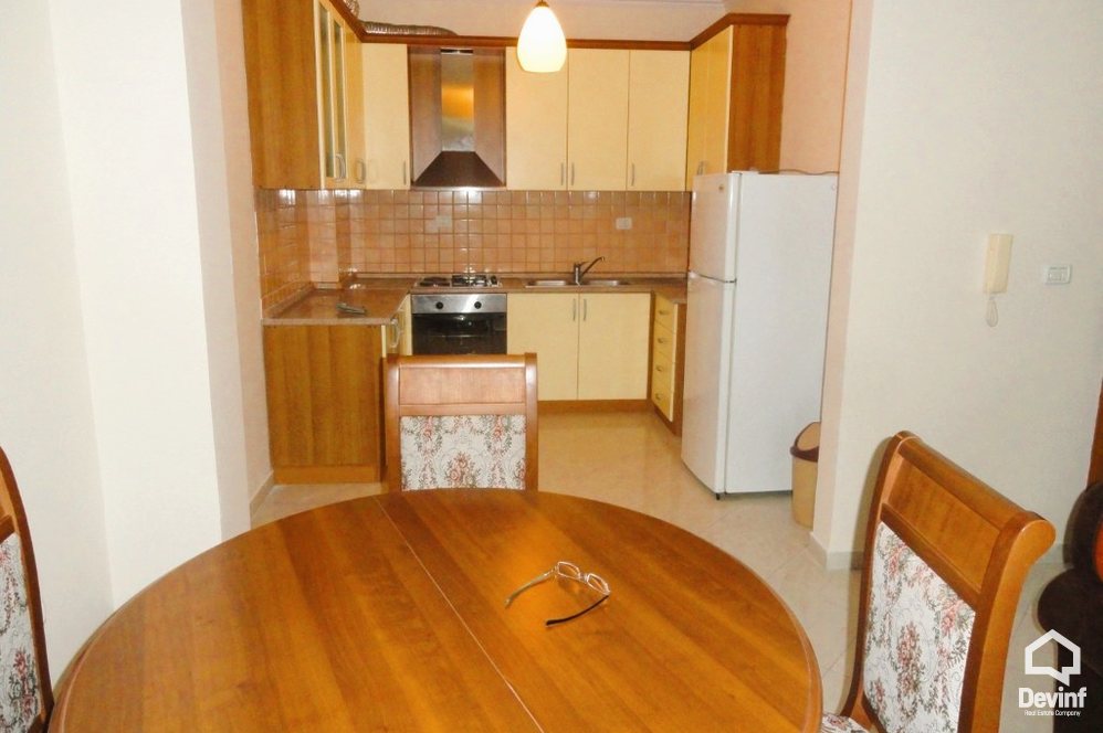 Tirane Qera Apartament 2+1 Apartament prane sheshit Avni Rustemi apartament