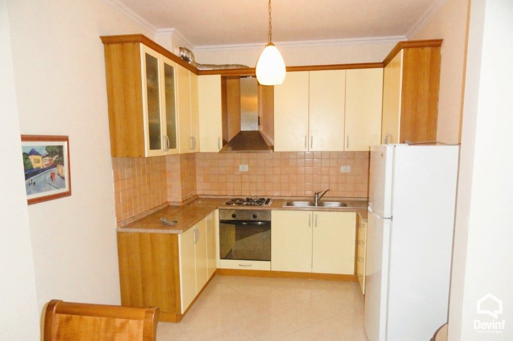 Tirane Qera Apartament 2+1 Apartament prane sheshit Avni Rustemi apartament