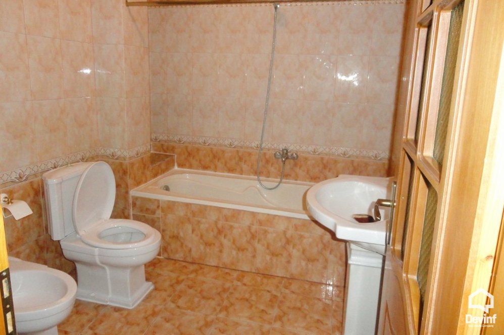 Tirane Qera Apartament 2+1 Apartament prane sheshit Avni Rustemi apartament