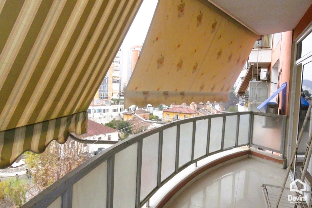 Tirane Qera Apartament 2+1 Apartament prane sheshit Avni Rustemi apartament