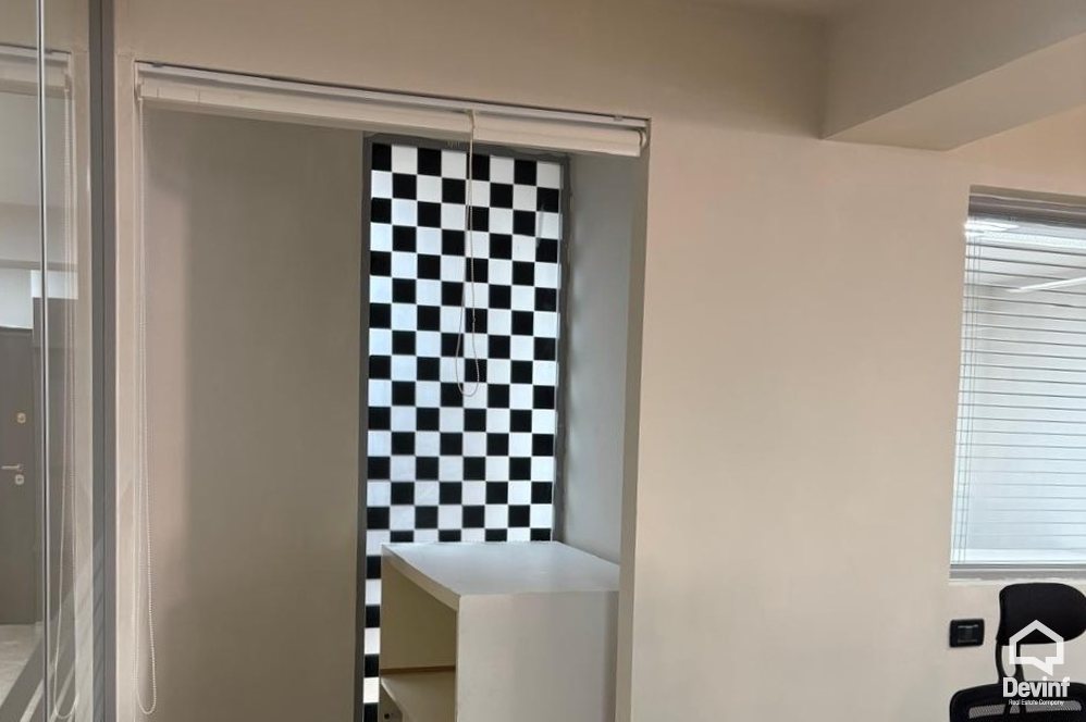 Tirane For Rent Office Office in Blloku area Office Noter zyre avokati