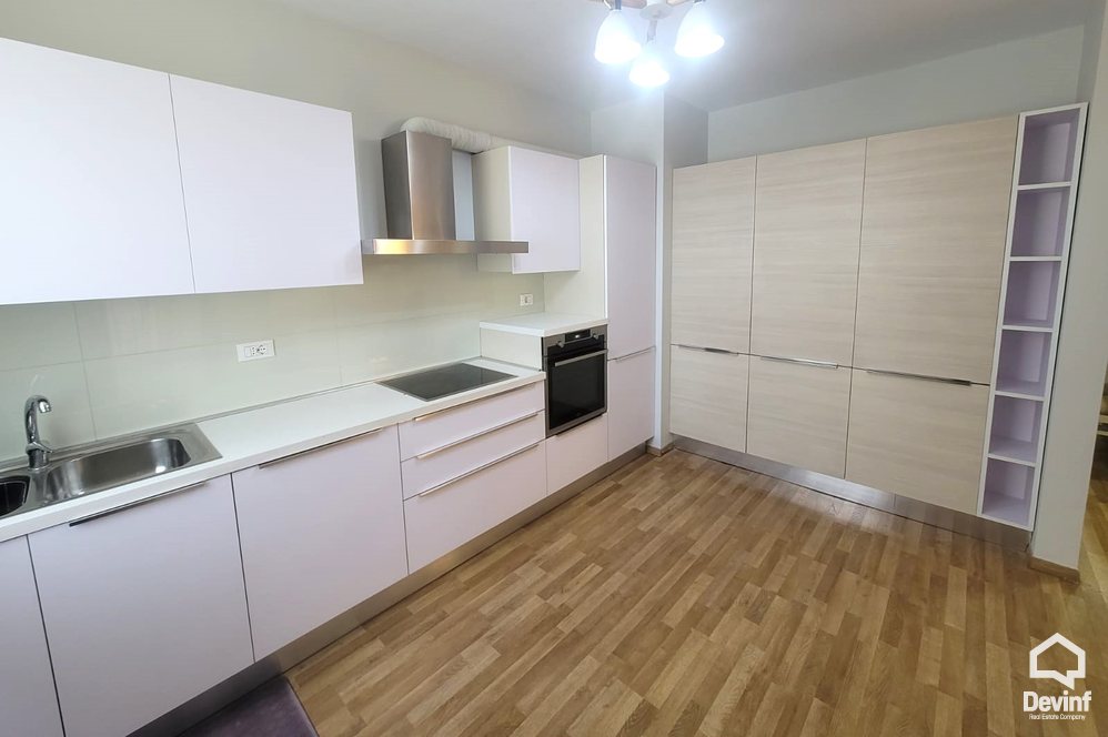 Tirane Qera Apartament 3+1+A Apartament ne Rr. Sami Frasheri apartament kompleks rezidencial