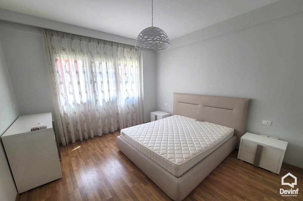 Tirane Qera Apartament 3+1+A Apartament ne Rr. Sami Frasheri apartament kompleks rezidencial