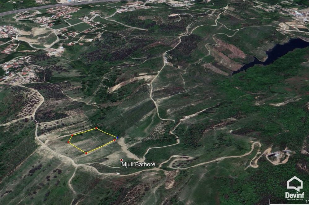 Tirane Shitje Toke  Prane Bar Restorant Natyra e Qete toke per ndertim