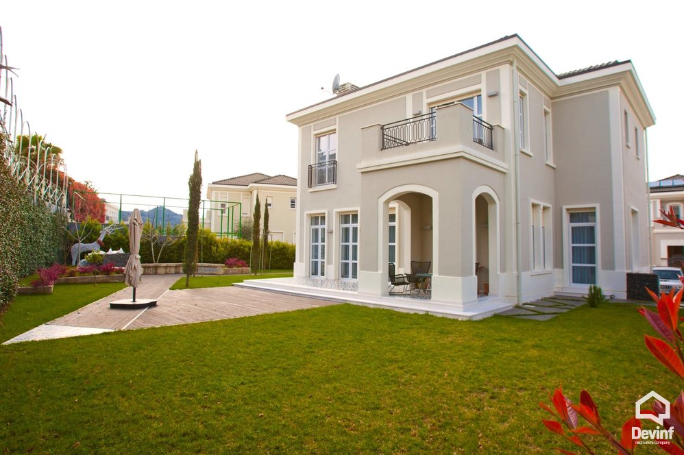Tirane Qera Vile 4+1+G Vile ne zonen rezidenciale prane TEG kompleks rezidencial vile