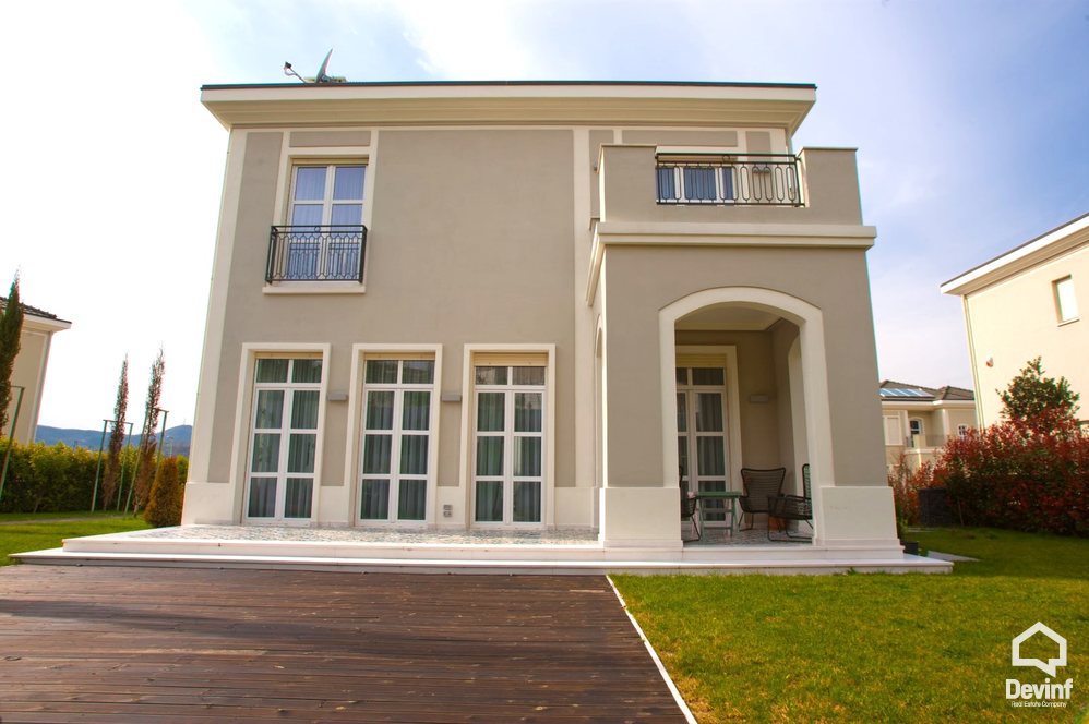 Tirane Qera Vile 4+1+G Vile ne zonen rezidenciale prane TEG kompleks rezidencial vile