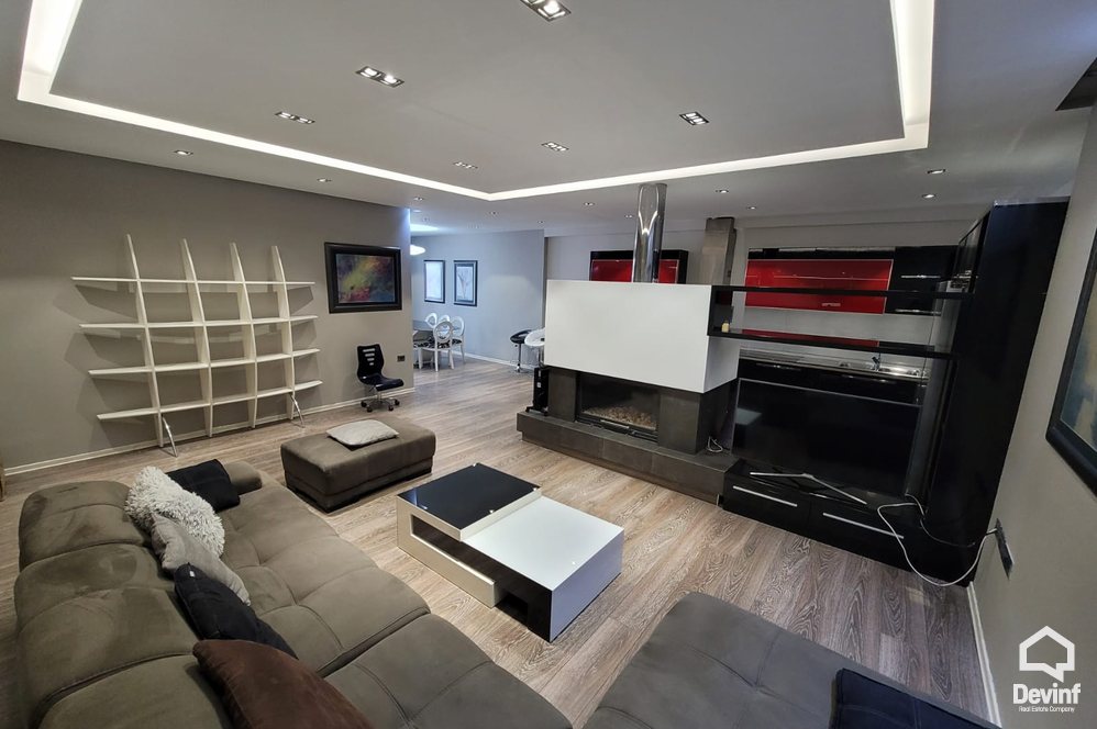Tirane Qera Apartament 3+1+A Apartament ne qender te Tiranes apartament