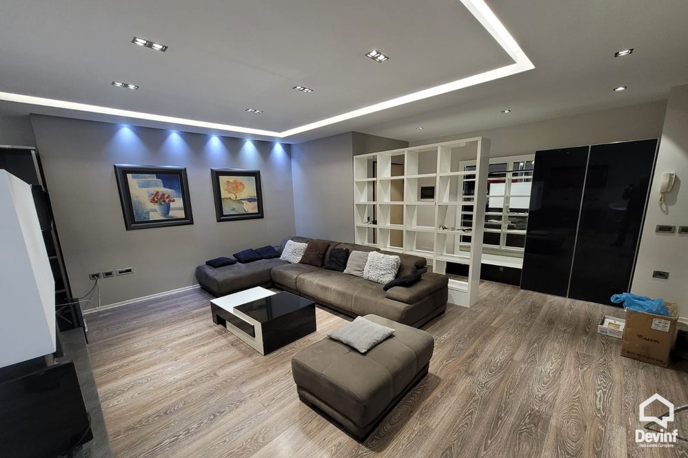 Tirane Qera Apartament 3+1+A Apartament ne qender te Tiranes apartament