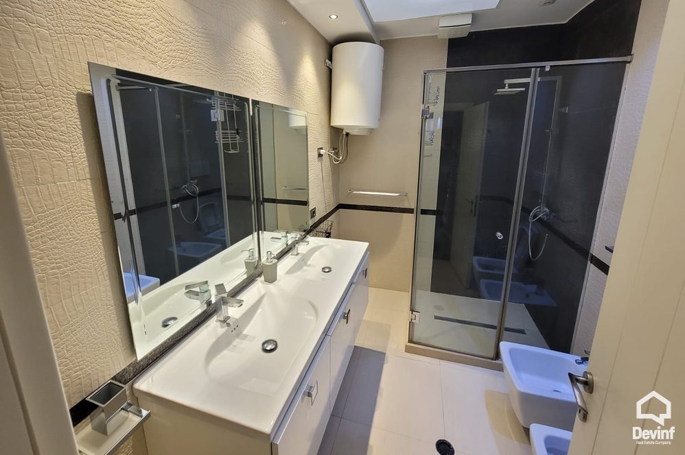 Tirane Qera Apartament 3+1+A Apartament ne qender te Tiranes apartament