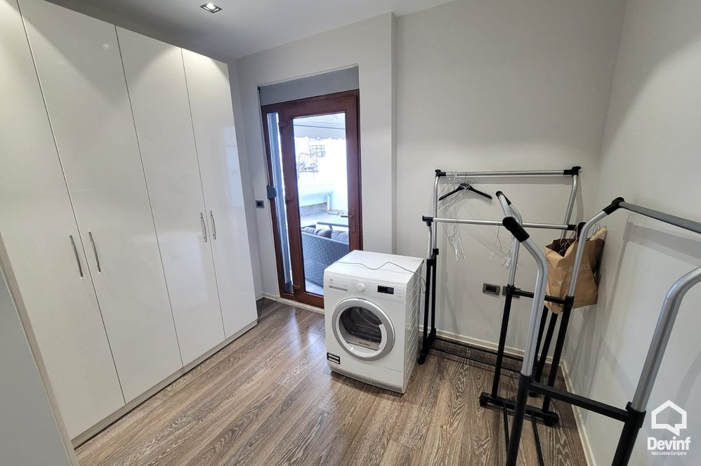 Tirane Qera Apartament 3+1+A Apartament ne qender te Tiranes apartament