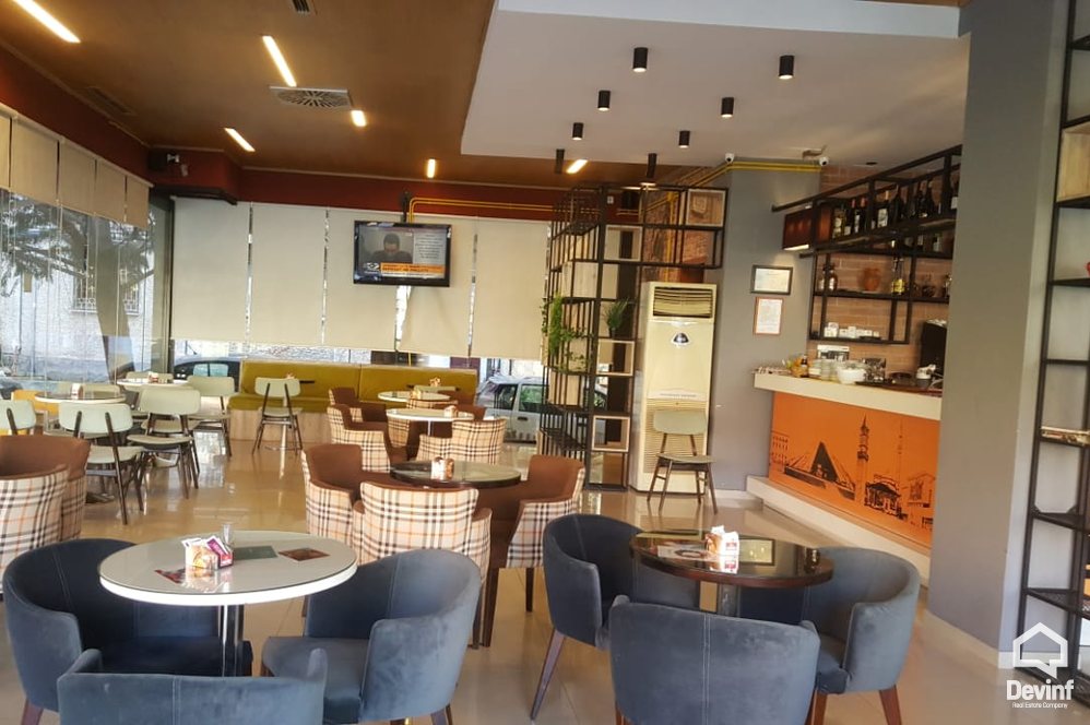 Tirane Qera Bar-Restorant Bar-Kafe ne Bulevardin Bajram Curri dyqan bar kafe