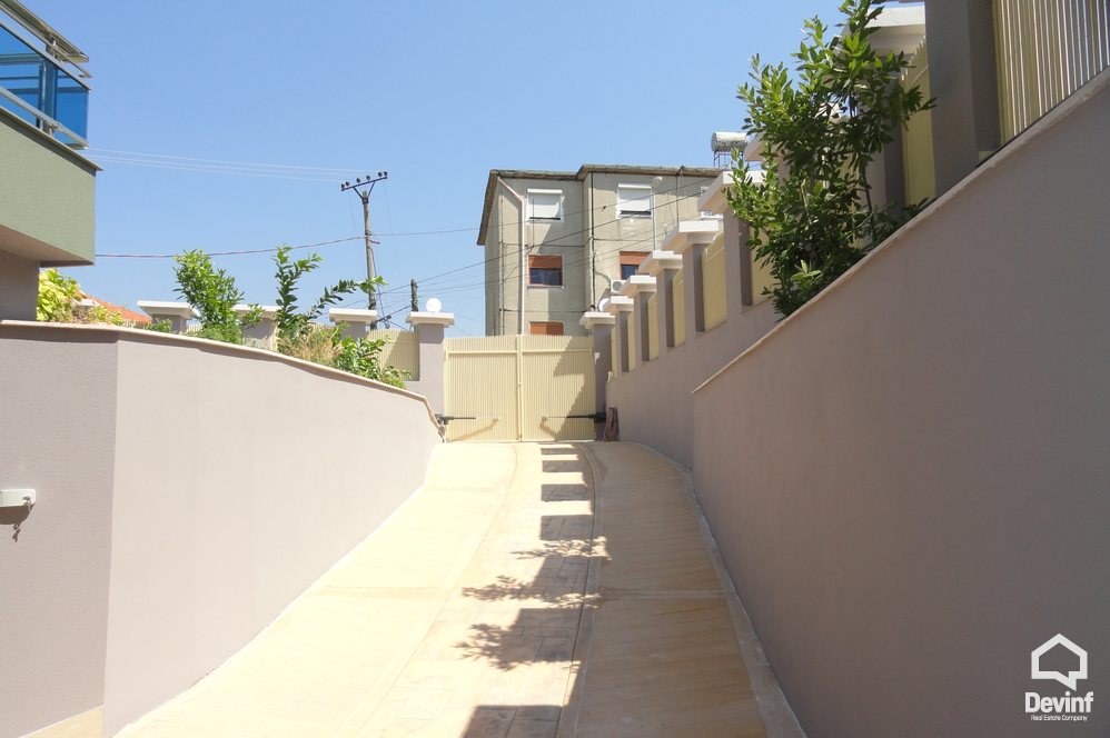 Tirane For Rent Villa Me shume se 4 dhoma Villa in Sauk area