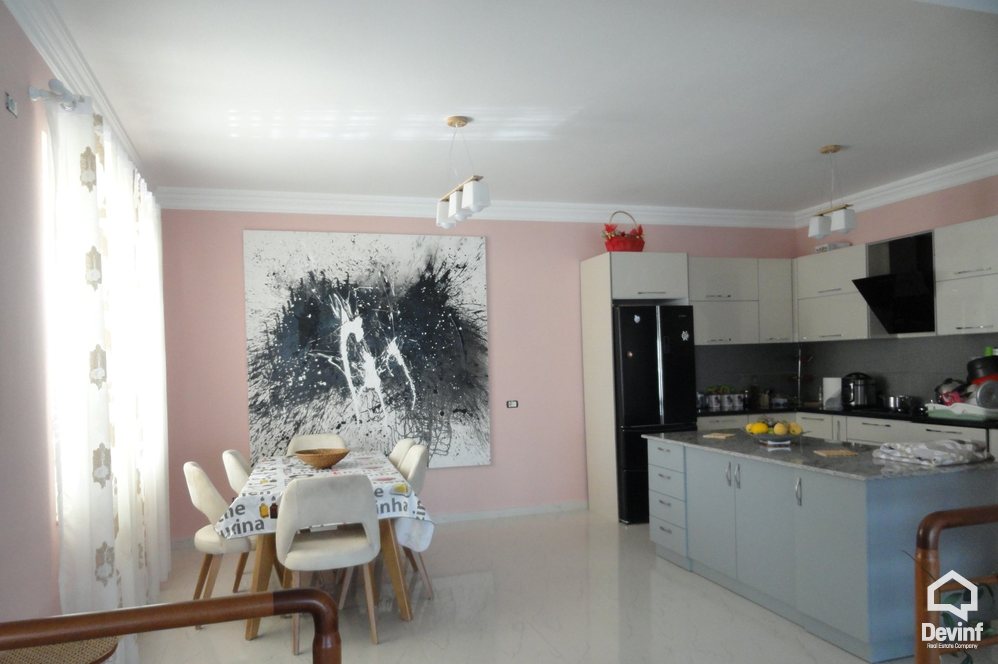 Tirane For Rent Villa Me shume se 4 dhoma Villa in Sauk area