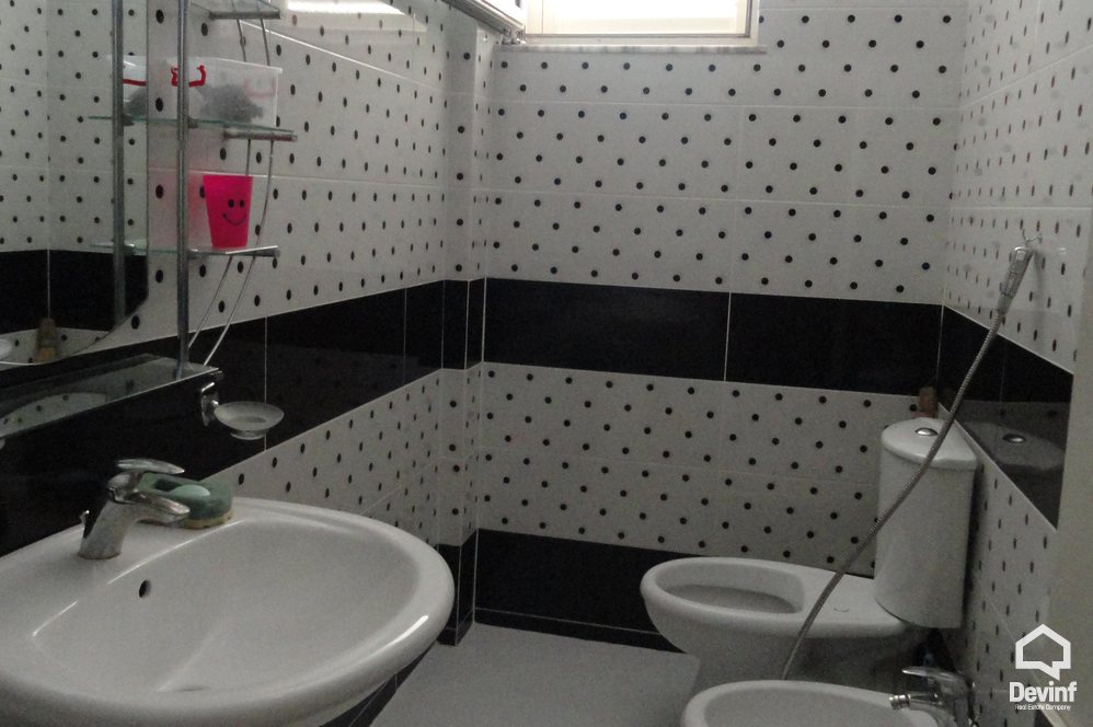 Tirane For Rent Villa Me shume se 4 dhoma Villa in Sauk area
