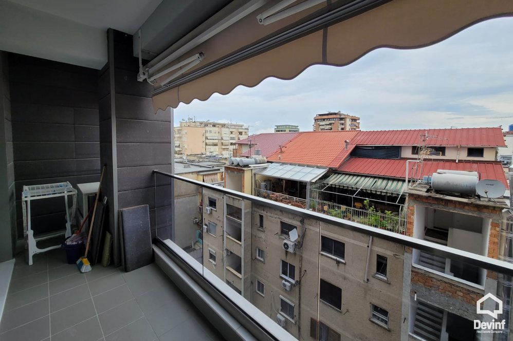 Tirane Qera Apartament 1+1 Apartament ne zonen e Bllokut apartament