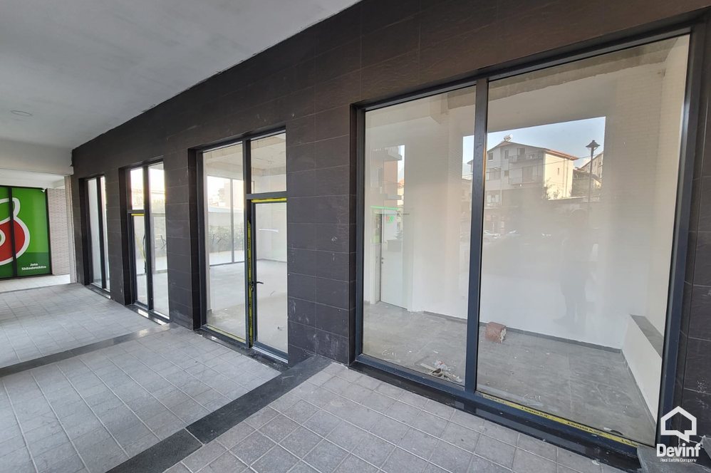 Tirane For Rent Shop Shop located in the northern part of the city Office qender estetike Shop