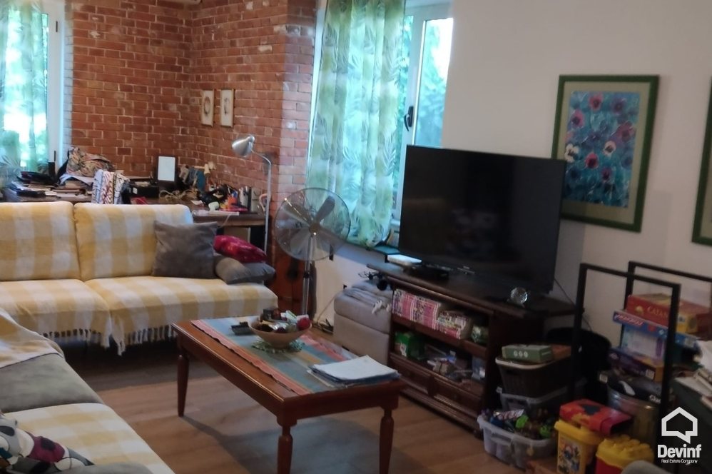 Tirane Qera Apartament 3+1 apartament kat vile