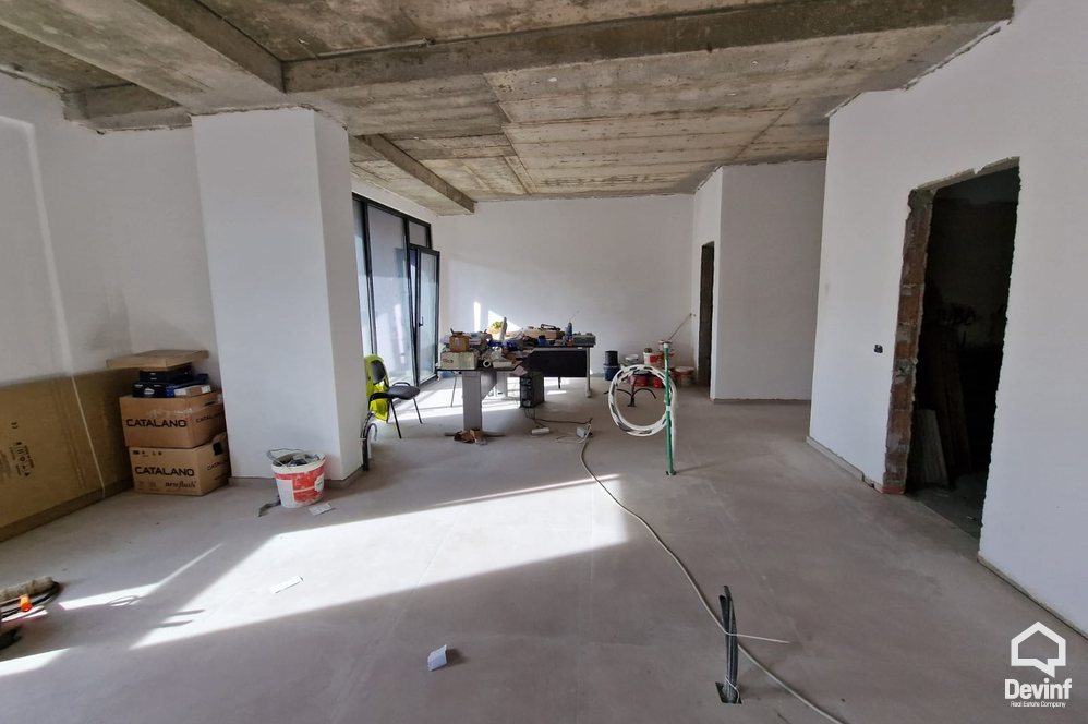 Tirane For Sale Apartment 4+1 Myslym Shyri street Apartment Residence Office klinike dentare qender estetike studio ligjore spa