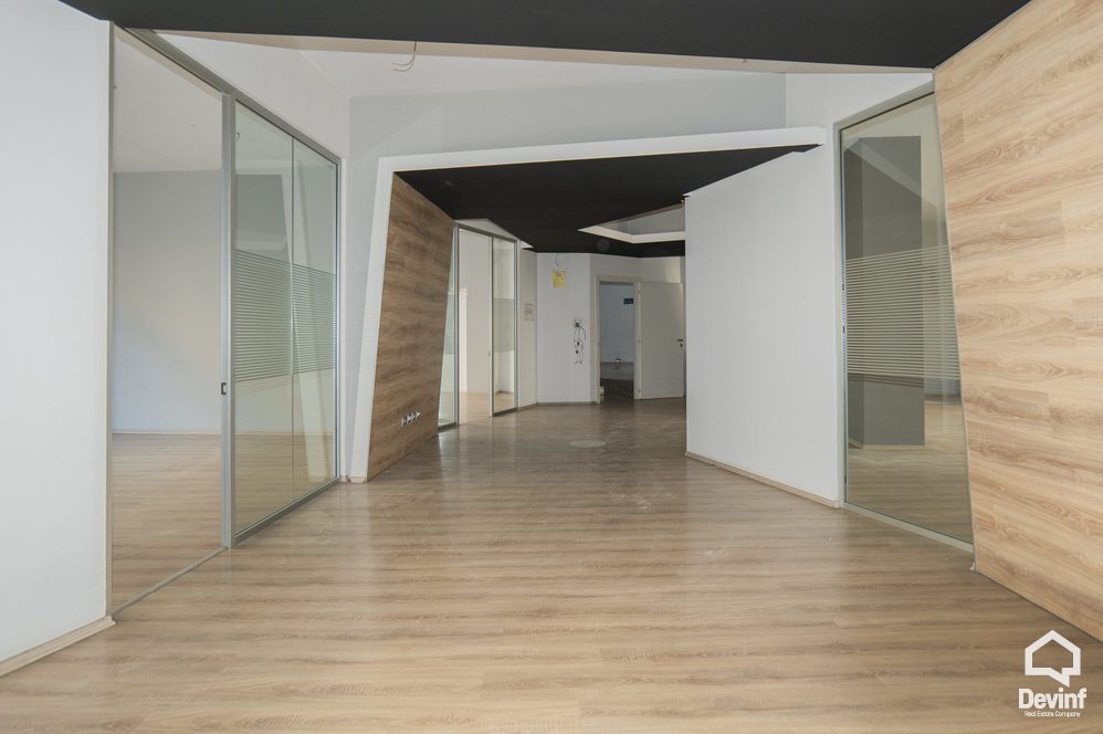 Tirane For Sale Shop Ali Demi Street Office klinike spitalore Shop klinike dentare call center