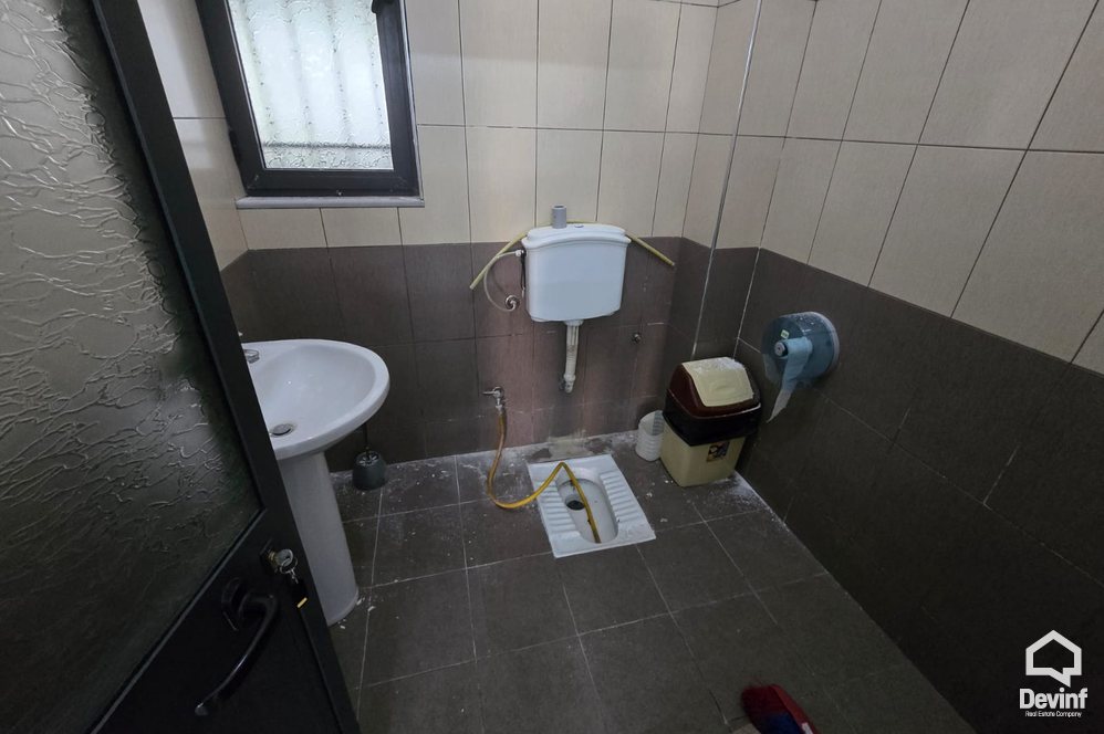 Tirane Qera Magazine Objekt prodhimi/magazine ne Kombinat, Tirane magazine palester prodhim fasoneri