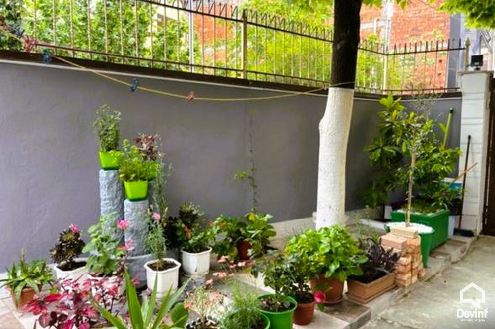 Tirane For Sale Houses 2+1 Private house near Bajram Curri School Apartment shtepi Truall