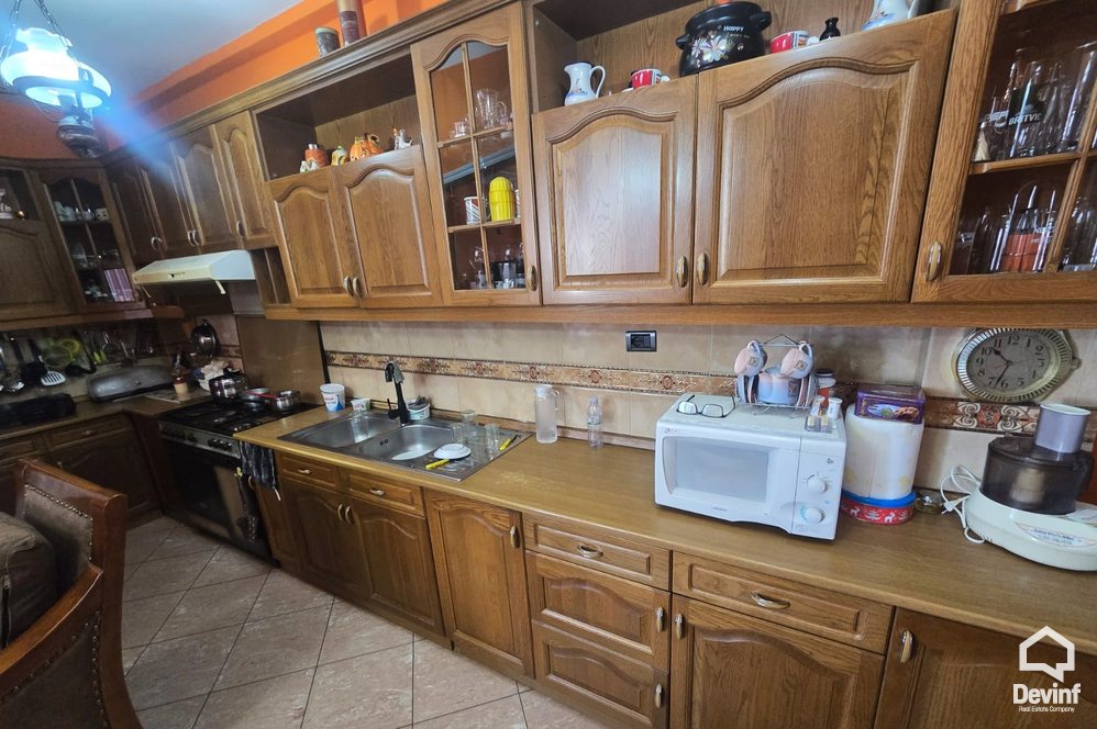 Tirane Qera Apartament 3+1 Apartament me qira ne Rr. Myslym Shyri apartament