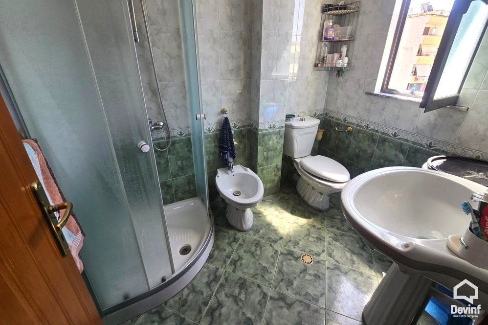 Tirane Qera Apartament 3+1 Apartament me qira ne Rr. Myslym Shyri apartament