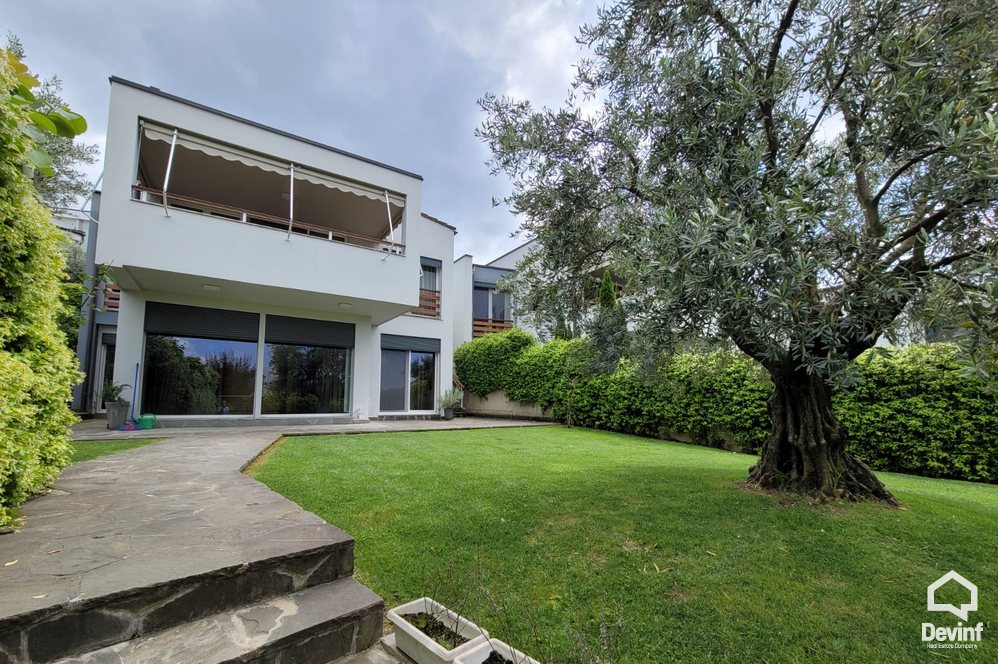 Tirane Qera Vile 4+1 Vile ne kompleks vilash ne zonen e TEG vile kompleks rezidencial