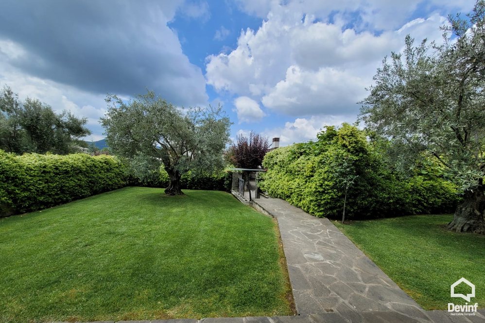 Tirane Qera Vile 4+1 Vile ne kompleks vilash ne zonen e TEG vile kompleks rezidencial