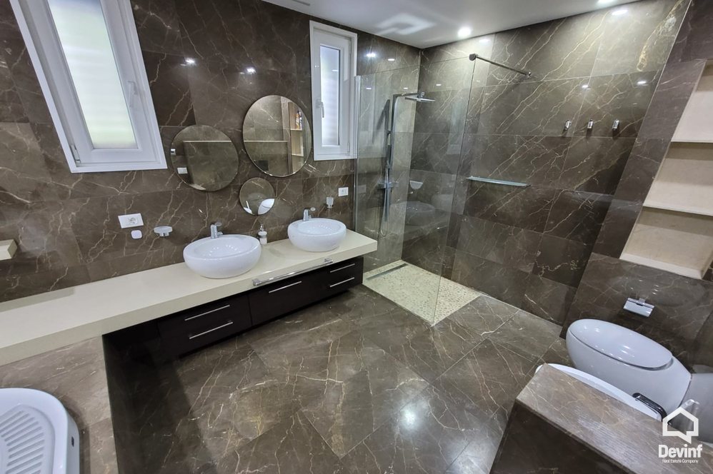 Tirane Qera Vile 4+1 Vile ne kompleks vilash ne zonen e TEG vile kompleks rezidencial