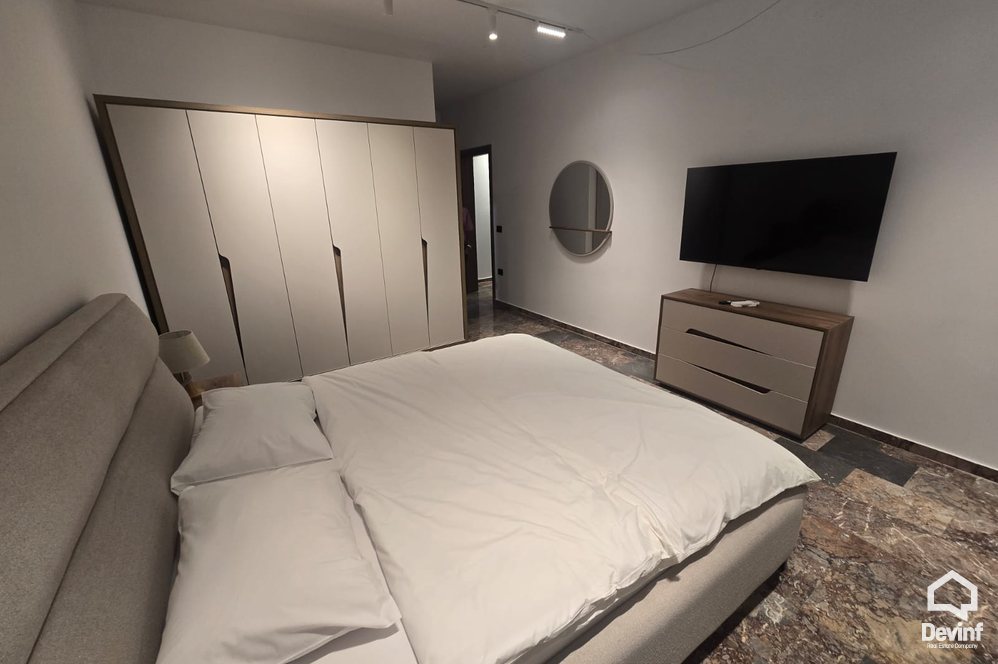 Tirane Shitje Vile Me shume se 4 dhoma Rruga e Elbasanit vile Zyre ndertese multifunksionale spital hotel