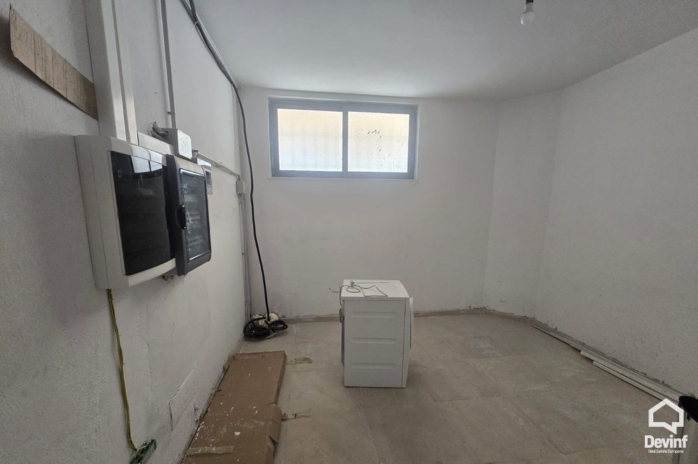 Tirane Shitje Vile Me shume se 4 dhoma Rruga e Elbasanit vile Zyre ndertese multifunksionale spital hotel