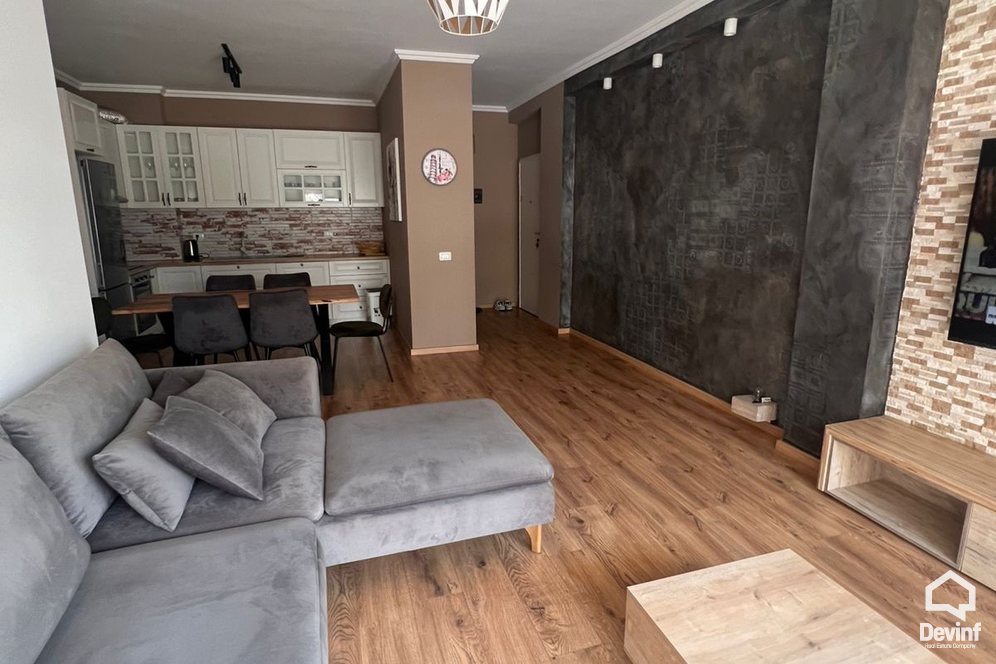 Tirane Qera Apartament 2+1 Apartament ne zonen e Kopeshtit Botanik apartament