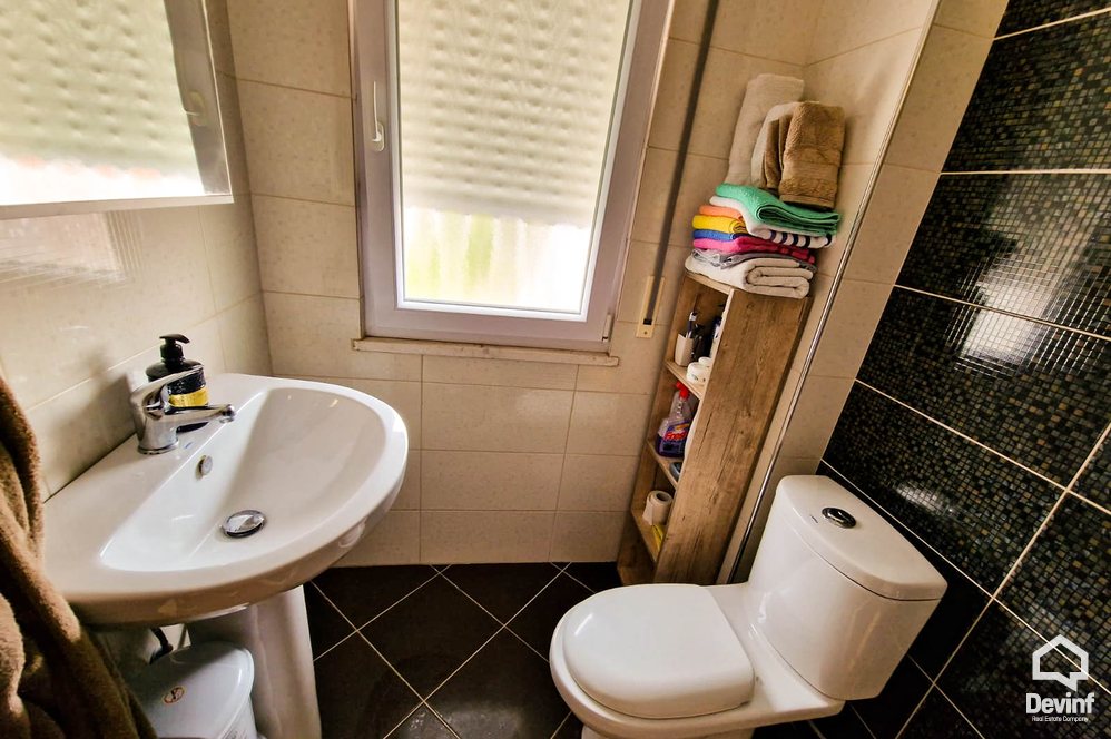 Tirane Qera Apartament 2+1 Apartament ne zonen e Kopeshtit Botanik apartament