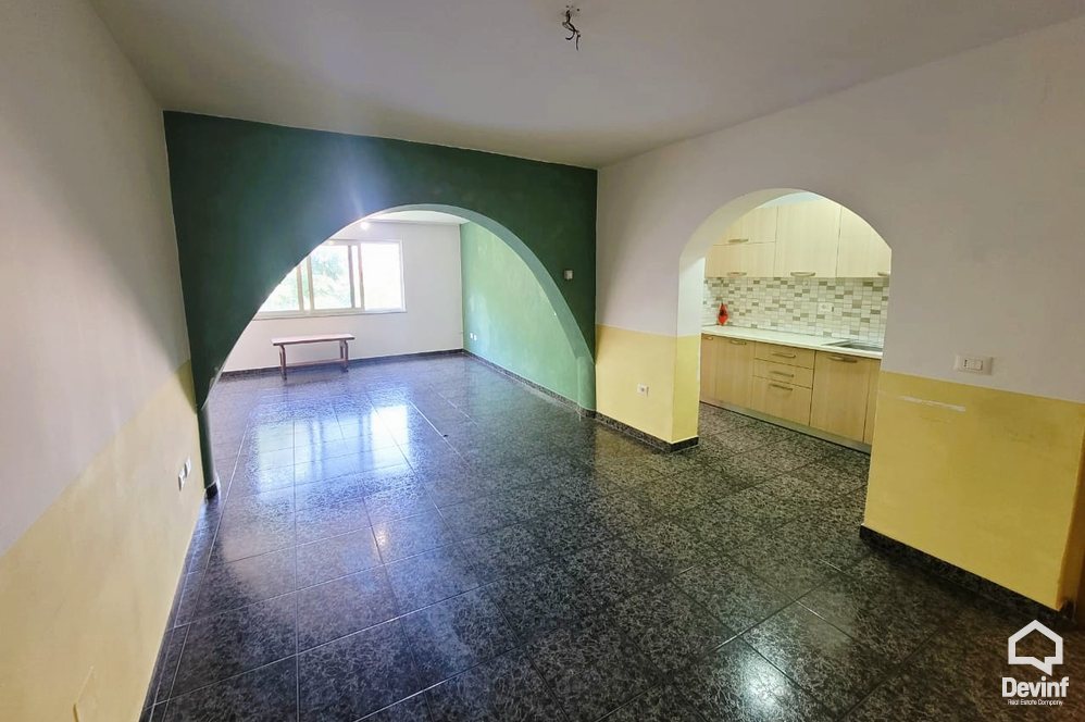 Tirane Qera Apartament 2+1 Apartament/zyre me qira ne Rrugen Myslym Shyri apartament zyre