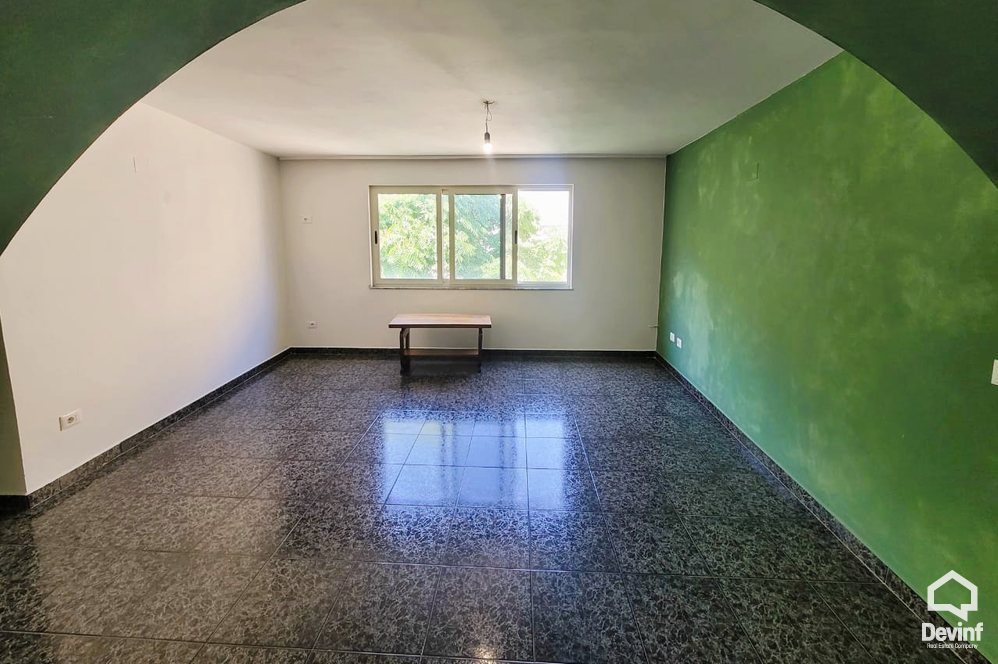 Tirane Qera Apartament 2+1 Apartament/zyre me qira ne Rrugen Myslym Shyri apartament zyre